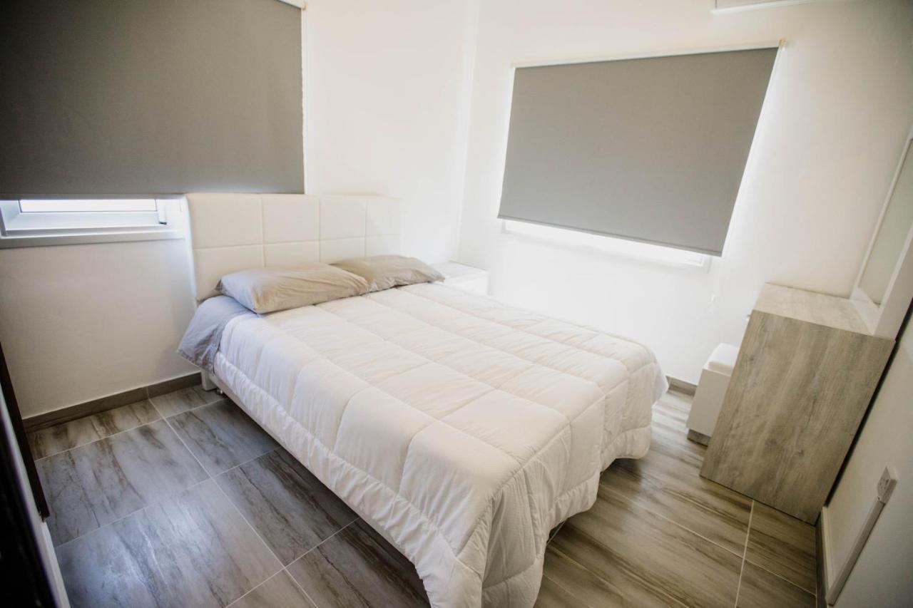 Twins Apartments 下皮尔戈斯 外观 照片